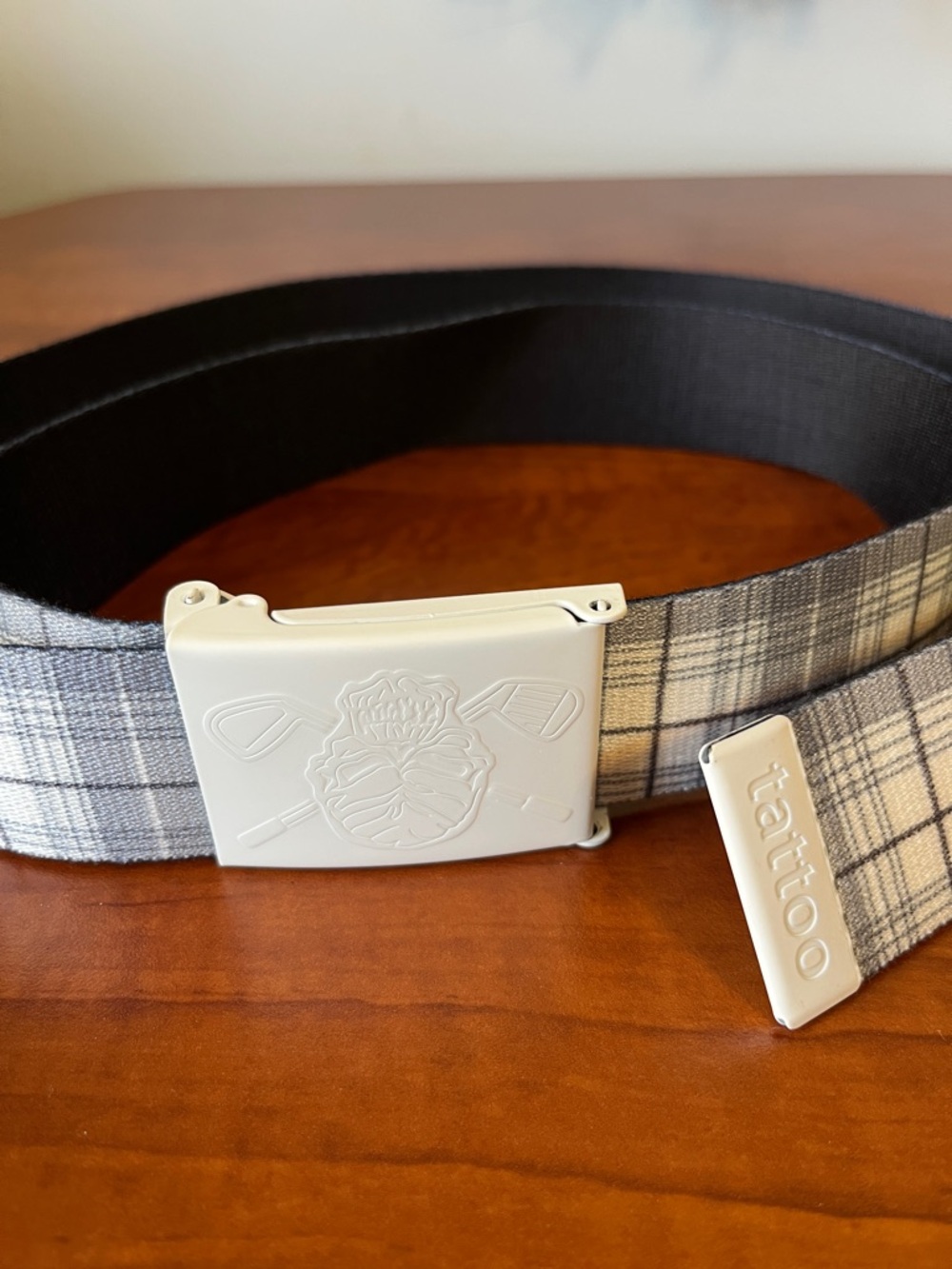 Tattoo Skull & Clubs Grey Plaid Men's Canvas Belt Matte Metal White Buckle ⛳️